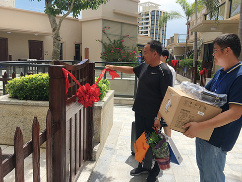 業主開啟幸福的大門2.jpg 業主開啟幸福的大門2.jpg